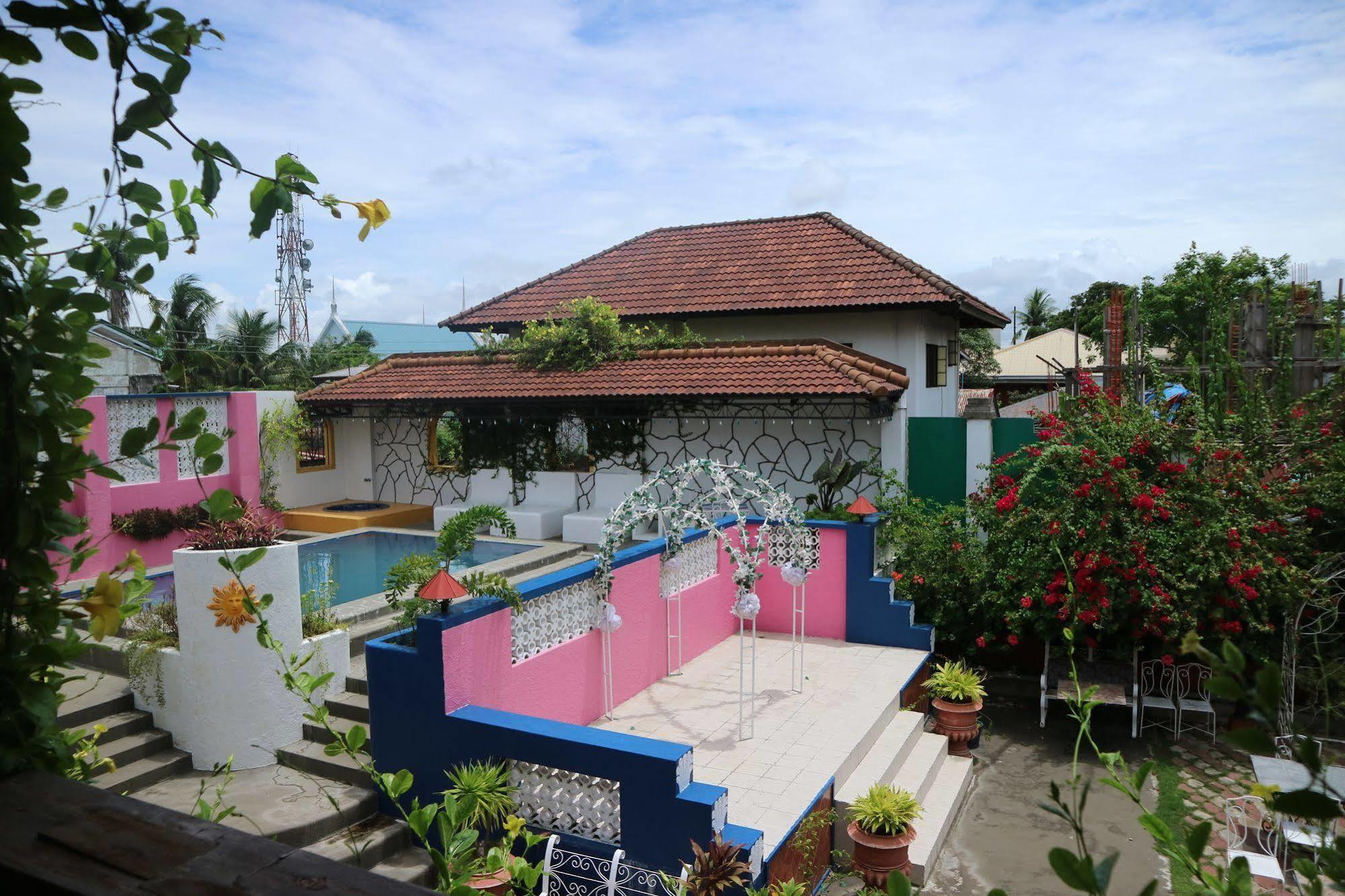 Hotel Casa La Granja à Iloilo Extérieur photo