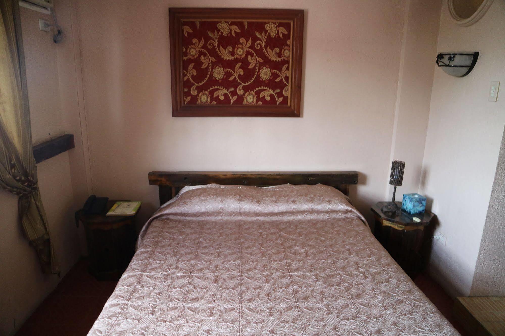 Hotel Casa La Granja à Iloilo Extérieur photo