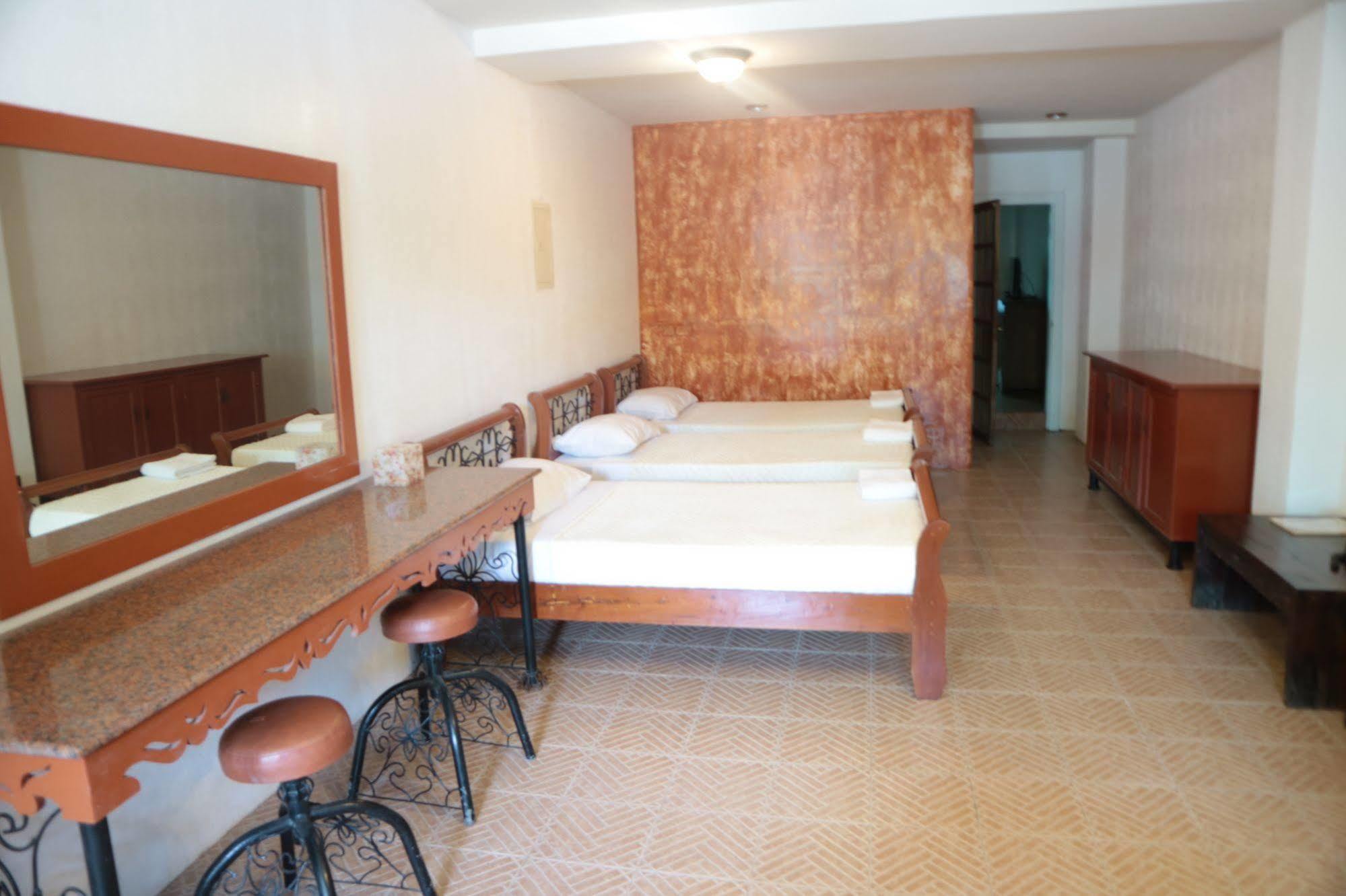 Hotel Casa La Granja à Iloilo Extérieur photo
